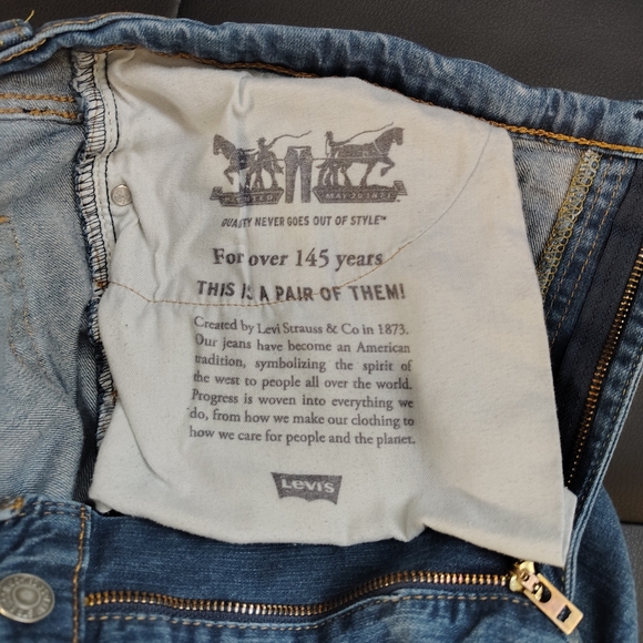 Levi's 502 Classic Straight Blue Jeans 38X30 - Picture 2 of 4